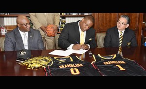 Donte’ Jackson signed, introduced as Grambling hoops coach