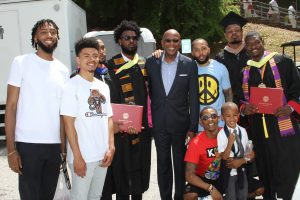 Darrell Walker returns to Clark Atlanta graduation