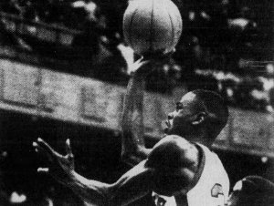 AJ English, LeVelle Moton headline 2020 CIAA Hall of Fame class