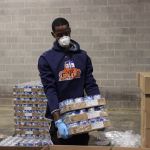 Lincoln (PA) basketball players volunteer to help those affected by COVID-19