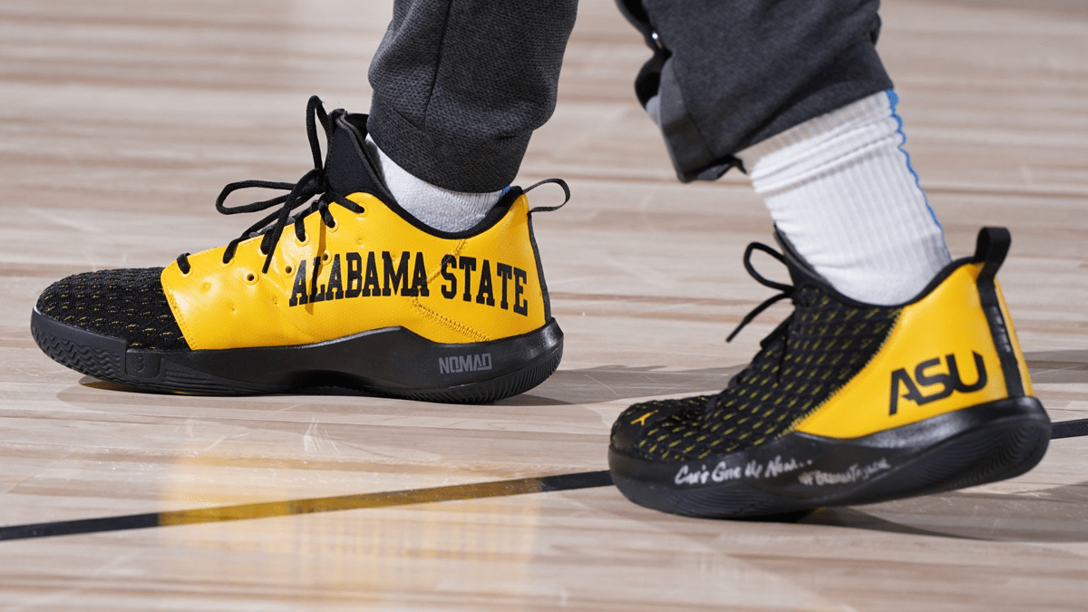 Chris Paul in Alabama State shoes