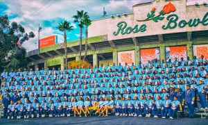 Human Jukebox Gives Back Before Appearing in Rose Bowl Parade