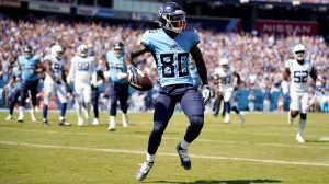 Chester Rogers scores first touchdown with Tennessee Titans