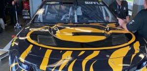 NY Racing and Grambling car struggle at Daytona 500