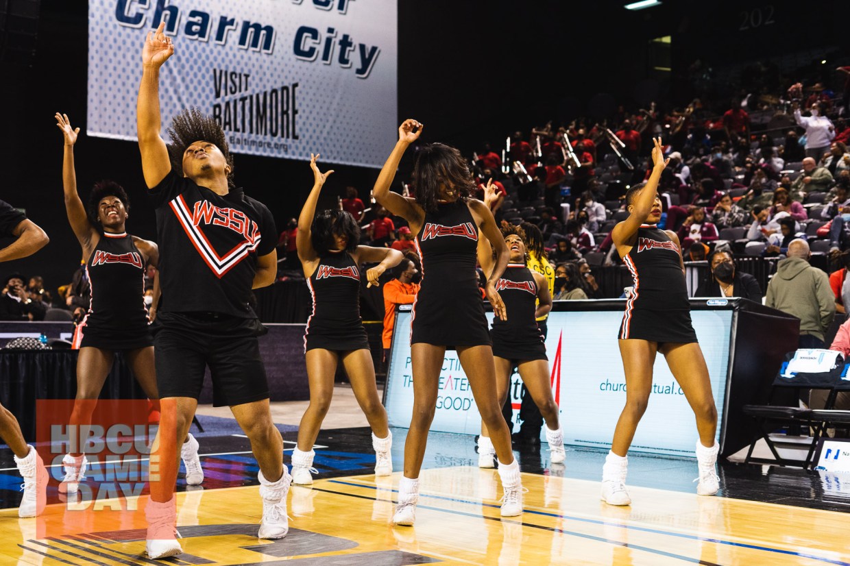 WSSU Cheerleaders