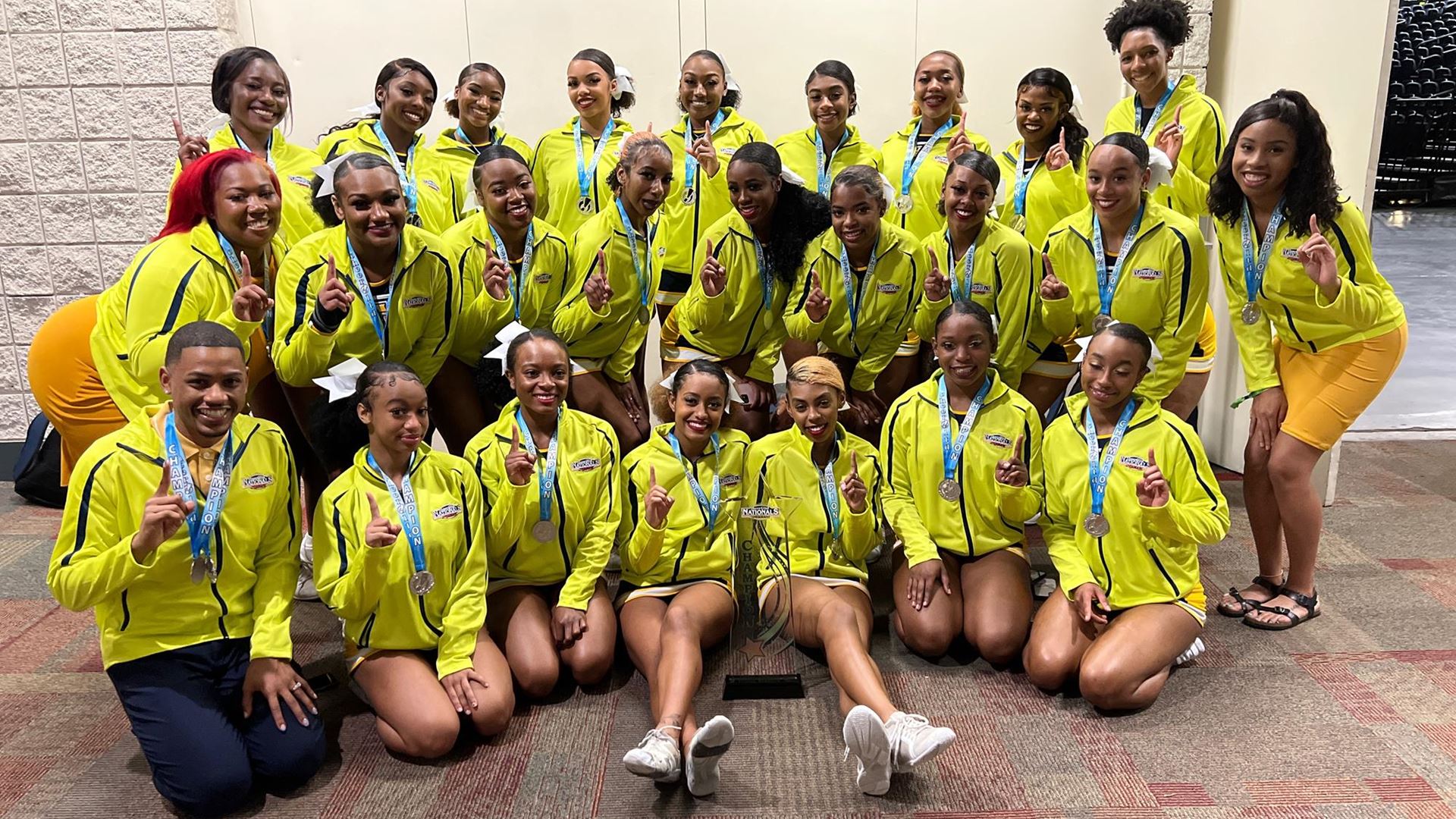 Competitive Cheer Performs Well at NAIA Nationals - Life University  Athletics