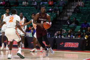 Transfer portal swinging both directions in SWAC Hoops