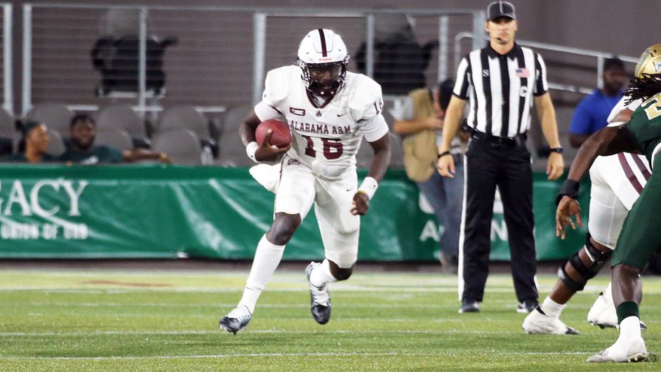 Alabama A&M quarterback Xavier Lankford