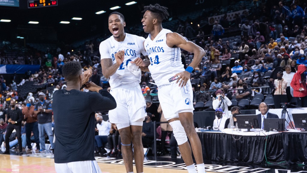 Buzzer-beater lifts Fayetteville State Over Lincoln in CIAA