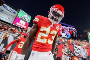 Joshua Williams grabs first NFL INT for Chiefs