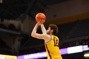 Minnesota defeats Arkansas-Pine Bluff