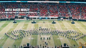 Anita Baker gives NC A&T band flowers for epic hits medley