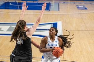 Hampton WBB falls short to Hofstra in CAA showdown