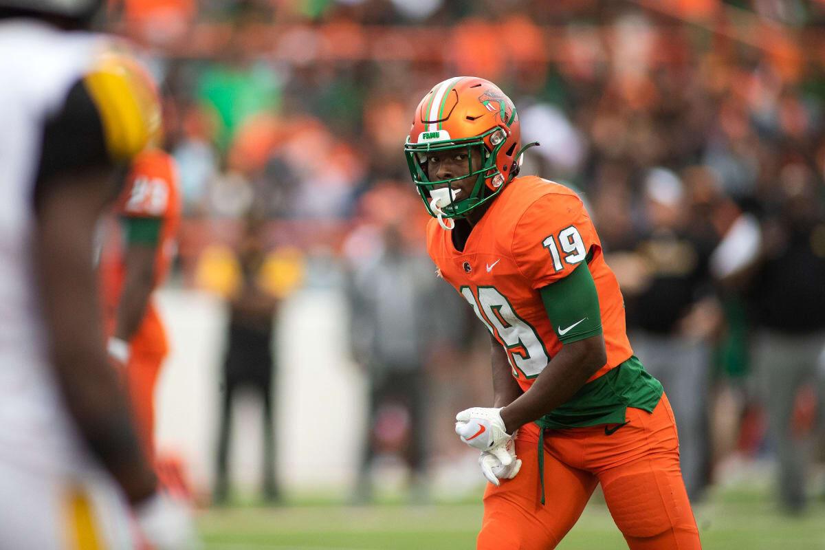 FAMU Football: Xavier Smith wows audience with speed at HBCU Combine