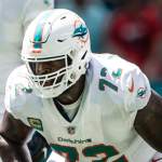 Terron Armstead leaves Miami Dolphins practice with leg injury