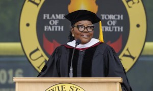 Wanda Durant mother of Kevin Durant speaks at Bowie State