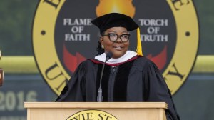 Mother of Kevin Durant speaks at HBCU graduation