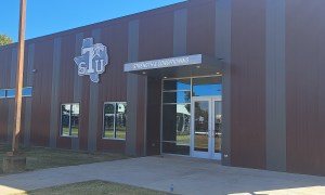 Texas HBCU cuts ribbon on multimillion dollar athletic facility