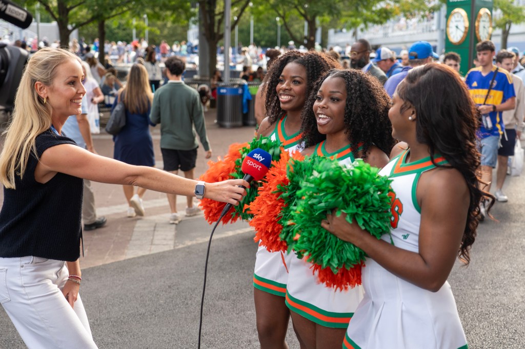 FAMU cheerleaders interviewed at U.S. Open