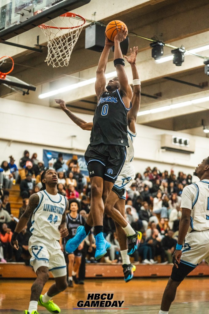 LarryHowellDunkAttempt