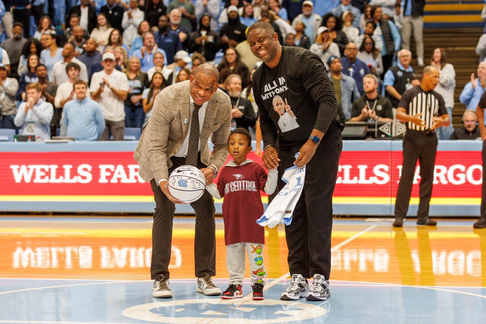LeVelle Moton, Hubert Davis